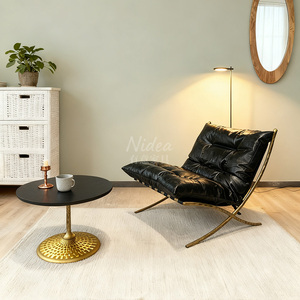 Sillón de Salón Moderno de Mediados de Siglo, Hecho a Mano, de Cuero Negro Envejecido de Lujo, con Marco en X Dorado Antiguo, para Sala de Estar, Club o Bar - Product Image 4