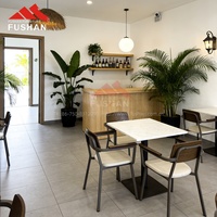 Meubles commerciaux Design moderne Restaurant de restauration rapide Chaise de café en métal Empilable Ensemble de table et de chaises pour cantine du personnel scolaire
