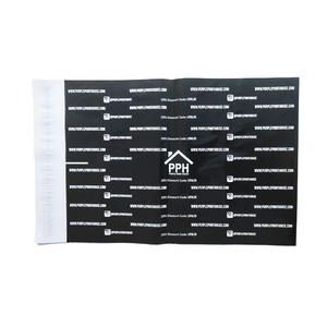 Bolsas negras de mensajería recicladas impresas personalizadas, venta al por mayor - Product Image 1