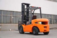Chariot élévateur 4 tonnes CPC40 à prix d'usine avec accessoires 4x4, durable pour usage en entrepôt