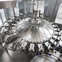 Machine de remplissage d'eau monobloc en acier inoxydable 304, 3 en 1 (rincage, remplissage, bouchage) pour la production d'eau minérale et pure