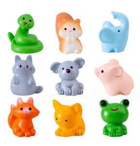1-2cm piccoli accessori per terrario da giardino con Figure di animali giocattoli in resina miniature di capra statuetta di coniglio di pecora serpente di maiale <span class=keywords><strong>cavallo</strong></span> di anatra - Product Image 2