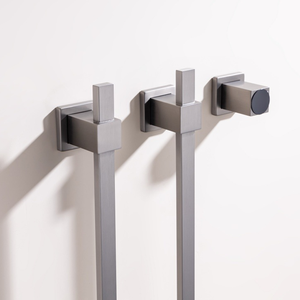 <span class=keywords><strong>Toallero</strong></span> Eléctrico Vertical Negro Mate de 80.5x2.2cm con 3 Rejillas, Montaje Oculto en Pared, <span class=keywords><strong>Acero</strong></span> <span class=keywords><strong>Inoxidable</strong></span> 304 - Product Image 2