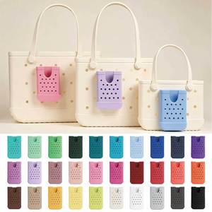 Support de téléphone en silicone pour sac de plage EVA, insert de support de téléphone, breloque en caoutchouc souple, accessoires pour sacs fourre-tout étanches - Product Image 1