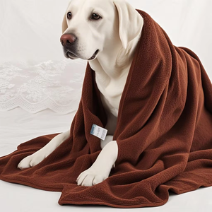 Peignoir de séchage pour animaux de compagnie avec logo personnalisé, <span class=keywords><strong>serviette</strong></span> pour chien en microfibre super absorbante, peignoir de bain doux et réglable pour chien, <span class=keywords><strong>serviette</strong></span> de séchage pour animaux de compagnie - Product Image 2