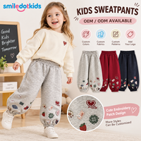 Smiledotkids Pantalons de jogging personnalisés pour enfants, gris, avec patch brodé, doux, OEM ODM, pour tout-petits garçons et filles, vente en gros, usine