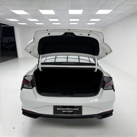 Voiture d'occasion Hyundai Elantra, Hyundai Elantra 1.5L CVT LUX 2021 d'occasion, conduite à gauche, vente en gros sur site
