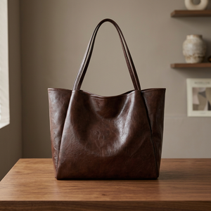 Sac fourre-tout minimaliste en cuir véritable pour femme, design ouvert, détails boutonnés, chaînes, logo en pierre, imprimés animaliers - Product Image 5