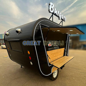 Camion de restauration mobile vintage rétro avec bar de vente pour la vente de snacks et de hot-dogs à Dubaï - Product Image 3