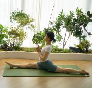 Professional Yoga Mat Eco-Friendly Heated Electric Yoga Mat Travel and Household Use Electric Heating Yoga Mat - Product Image 1