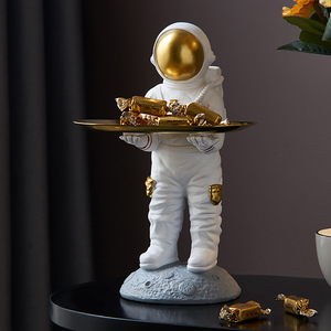 Statuette d'astronaute en résine du nord de l'europe, Statue de personnage moderne, plateau de rangement du bureau, accessoires de décoration de maison - Product Image 6