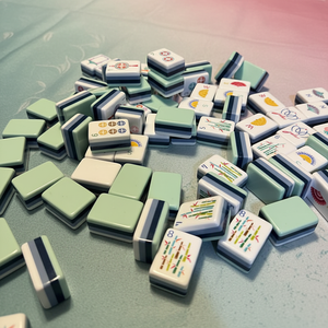 Tessere di Mahjong Americane di Lusso OEM, Design Moderno in Acrilico Verde, Opere d'Arte Mahjong Americane, Tessere Classiche di Mahjong - Product Image 2