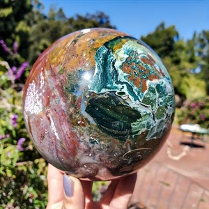Sphère en cristal naturel de jaspe océanique de haute qualité, polie, avec des veines uniques, pour la décoration de la maison, vente en gros - Product Image 2