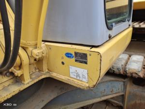 Escavatore cingolato Komatsu PC138 usato escavatore usato con prezzo economico - Product Image 3