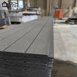 Tablero de textura cepillada de revestimiento de weatherboard de fibrocemento prepintado de alta calidad para techo de revestimiento de pared Exterior Villas - Product Image 1