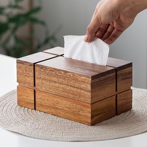 Boîte à mouchoirs en bois de noyer 21x13x8,5 Design moderne pour la maison et le bureau - Product Image 2