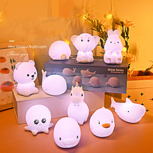 <span class=keywords><strong>Veilleuse</strong></span> portable pour bébé, lampe LED RGB rechargeable, lumière douce en silicone en forme d'animal pour la chambre des enfants - Product Image 2