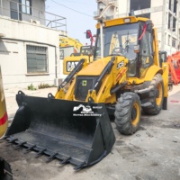 Chargeuse-pelleteuse sur pneus JCB 3CX, bien entretenue, pièces d'origine complètes, faible consommation de carburant, haute efficacité à bas prix
