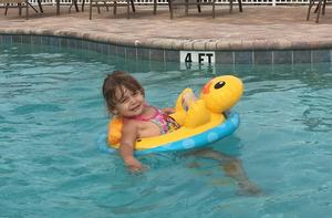 Flotador Inflable de Seguridad Ecológico y Portátil para Bebés, Asiento de Piscina de PVC con Forma de Pato, Tortuga y Unicornio para Niños - Product Image 5