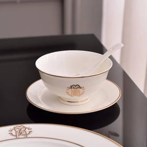 Service de table de luxe en céramique fine, style occidental, avec tasses, bols et assiettes en porcelaine minimaliste pour la maison – Vente chaude - Product Image 4