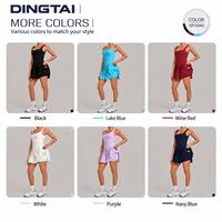 Robe de sport plissée à dos échancré et col carré pour femme, sans manches, avec short intégré, poches latérales, effet deux pièces, coussinets amovibles