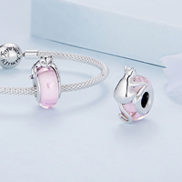 Breloque chat plaquée argent avec incrustation de cœur en cristal rose, pendentif animal mignon, bijou unisexe, cadeau