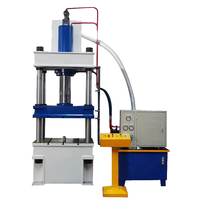 Presse hydraulique à quatre colonnes et trois poutres de haute qualité personnalisable, 200-600 tonnes, avec pompe à engrenages, moteur PLC, 380V/220V, garantie 1 an