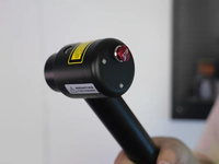 Machine de nettoyage au laser à fibre pulsée 200W/300W, refroidie par air, pour le nettoyage du métal, de la pierre, du bois, des murs, des graffitis, etc.