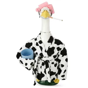 Conjunto de disfraz de leopardo de 23 pulgadas para aves de corral, adorable disfraz de leopardo para aves con decoración de taza de café, oso y pepino, y máscara para ojos. - Product Image 3