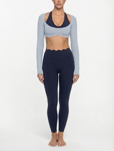 Set Personalizzato con LOGO, <span class=keywords><strong>Top</strong></span> Yoga a <span class=keywords><strong>Maniche</strong></span> <span class=keywords><strong>Lunghe</strong></span> con Taglio a Petalo, Tessuto ad Asciugatura Rapida, Abbigliamento <span class=keywords><strong>Sportivo</strong></span> da Esterno, Leggings Lunghi - Product Image 3