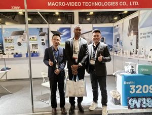 V380 max סולארית max מופעל 4g חיצונית מצלמה אלחוטית חיצונית ראיית לילה זווית רחבה pan תצוגה דו כיווני זום זום ענן כרטיס זיכרון דו כיווני - Product Image 3