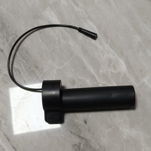 Repuesto de Empuñadura de Acelerador de Pulgar LIVIAE para Patinetes Eléctricos Geofought, Compatible con los Modelos M5, R7, R8, G14, M9 y S5 - Product Image 6