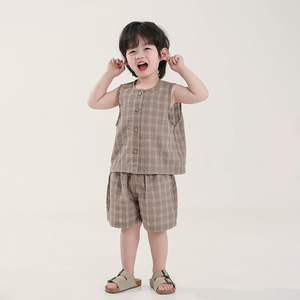 <span class=keywords><strong>New</strong></span> Fashion Baby Suit Jungen Sommer Casual Outfit Dünne karierte Weste und Shorts Zweiteiliges Set im koreanischen Stil für kleine Kinder - Product Image 2
