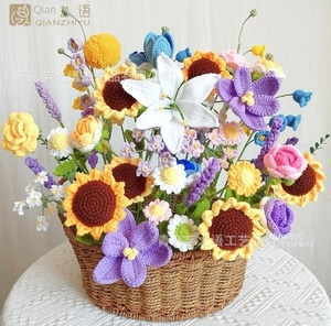 Ornement floral en laine et coton tissé à la main LUYI, fleurs tricotées simulées pour la fête des mères, décoration aspect fourrure - Product Image 5