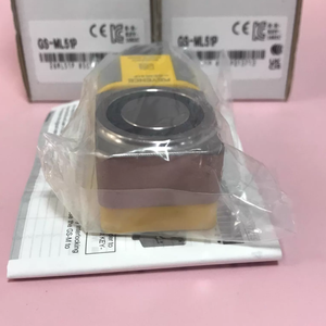 KEYENCE GS-ML51P <b>Small</b> Safety Door Switch GS-M Series <b>Sliding</b> Door with Holding Force 500N M12 Connector Standard PNP GS ML51P - Product Image 2