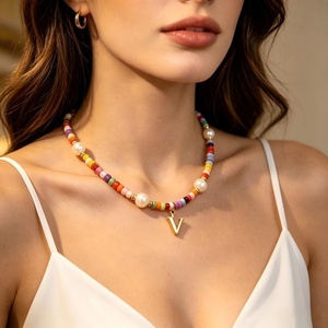 Collier de perles miniatures arc-en-ciel avec breloque initiale creuse de 26 lettres en acier inoxydable, personnalisable avec nom, pour femme, empilable - Product Image 1
