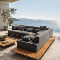 Canapé d'extérieur modulable en teck de luxe moderne, gris foncé, rembourré, en forme de L, mobilier de patio à profil bas pour villa et complexe hôtelier