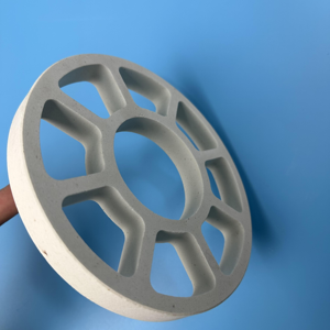 Taille personnalisée cordiérite mullite céramique saggar four réfractaire plaque <span class=keywords><strong>de</strong></span> réglage avec trou pour frittage utilisation - Product Image 4