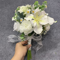 B-1286 Neuer Trend Hochzeitszubehör Seiden-Weiße Lilien Rosen Pfingstrosen Kurze Zweige Wildblumen Valentinstag Brautjungfern-Blumenstrauß