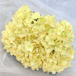Hortensia Artificial de Granada EG-L136, 5 Cabezas, Flor Hecha a Mano para Decoración del Hogar y Centro de Mesa para Bodas - Product Image 6