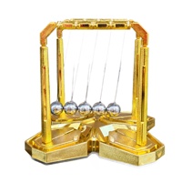 Péndulo de Newton con Base de Plástico Dorado de Cuatro Pétalos, Bola de Impacto, Regalo Creativo, Adorno Moderno de Diseño Simple para Oficina y Hogar