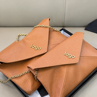 Pochette de soirée élégante en cuir PU grainé de luxe pour femme avec chaîne, sac à bandoulière, sac à rabat, vente en gros