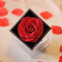 Idées cadeaux pour la fête des mères Boîte de roses en mousse de fleurs artificielles 2024