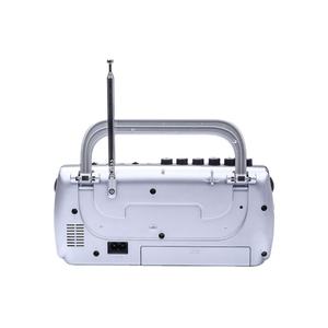 Radio Portátil Blanca Estéreo para el Hogar con Reproductor y Grabador de Casetes, Radio AM/FM y MP3 - Product Image 2