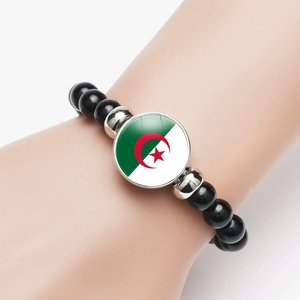 Bracelet en perles de verre élastique noir tendance pour femmes MECYLIFE, motif drapeaux africains, idéal pour un cadeau, fabriqué en Chine, modèle MBA0023 - Product Image 3