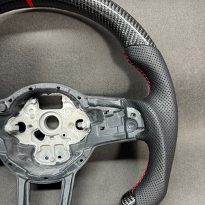 Volante de cuero de estilo deportivo modificado personalizado para Volkswagen <span class=keywords><strong>Golf</strong></span> MK5 MK6 MK7 con acentos de fibra de carbono - Product Image 3