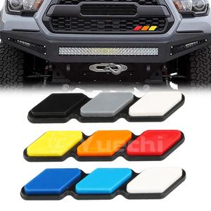 Yuechi Tri-Color Grille Badge Emblem für Toyota Tacoma für 4Runner Tundra/ Sequoia für Rav4 Highlander aus strap azier fähigem ABS <span class=keywords><strong>M</strong></span>. - Product Image 2