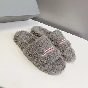 Nouvelles sandales <span class=keywords><strong>d</strong></span>'hiver chaudes pour femmes 2026, à bout ouvert, plateforme, style pantoufle, avec broderie et fourrure, pour femmes - Product Image 3