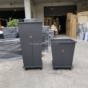 Grande jardinière extérieure en métal pour arbres Grands pots de fleurs et jardinières conteneur jardinières extérieures avec roues - Product Image 5