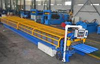 Machine de formage à froid de panneaux muraux et de toiture en acier coloré à grande vitesse, machine de fabrication de tôles ondulées en aluminium